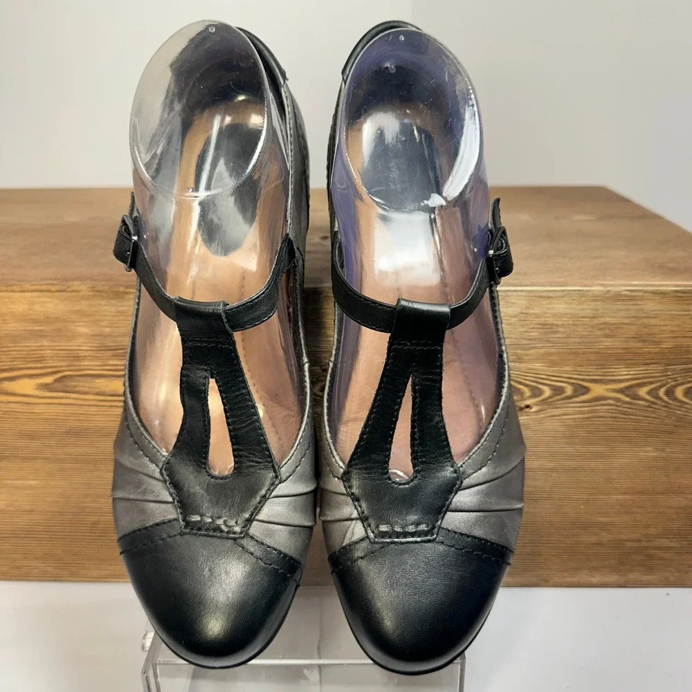 Earth Wanderlust T-Strap Mary Jane Comfort Heels Leather Two Tone 8.5B Academia